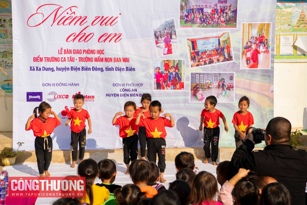 Chi đoàn CWIN ✅ Nhà cái cờ bạc trực tuyến tốt nhất và Thương hiệu uy tín tổ chức Chương trình "Niềm vui cho em"