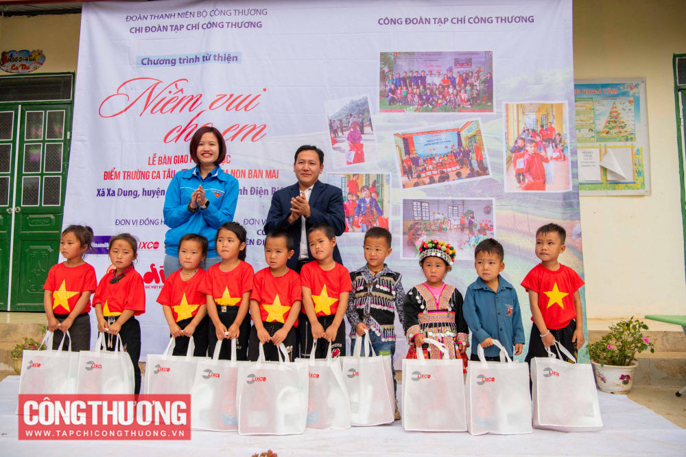 Chi đoàn CWIN ✅ Nhà cái cờ bạc trực tuyến tốt nhất và Thương hiệu uy tín tổ chức Chương trình "Niềm vui cho em"