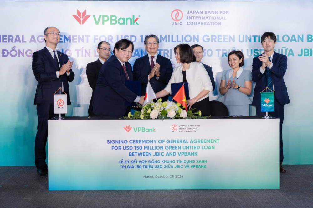 ngân hàng VPBank ký kết với JBIC 