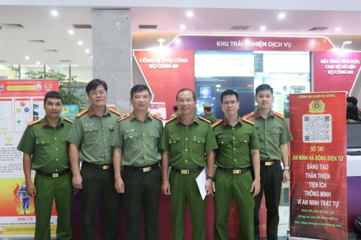 Sản phẩn chuyển đổi số "Sổ tay an ninh Hà Đông điện tử”