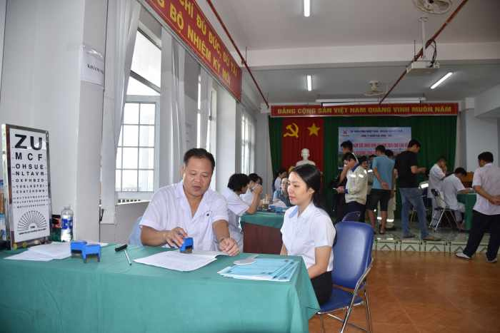 Người Nền tảng hàng đầu cung cấp Cwin com DNA được Bác sĩ khám và đo thị lực