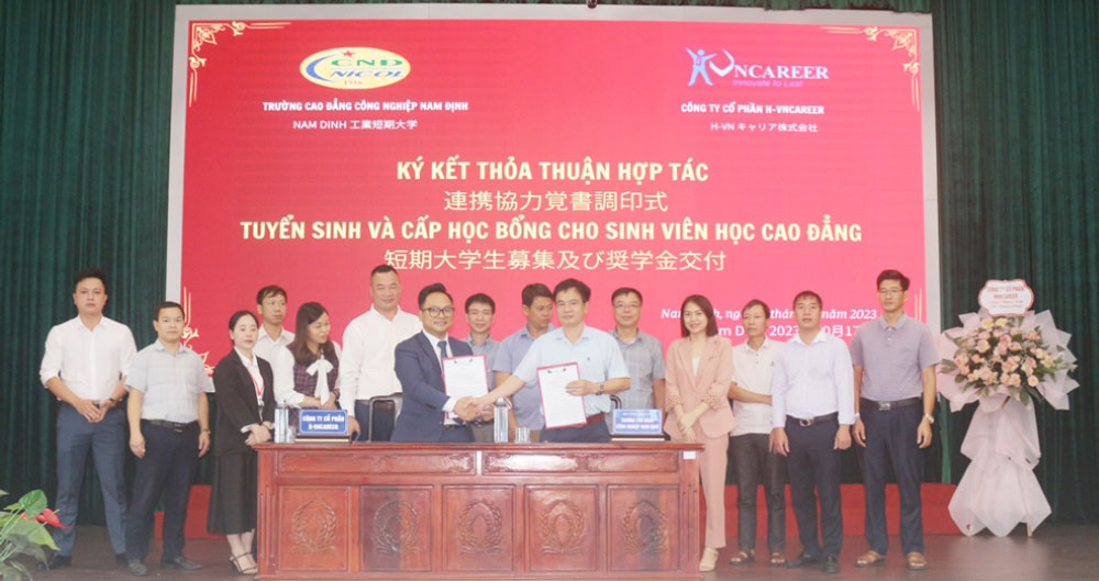 Trường Cao Đẳng Tải về ứng dụng CWIN05 ngay hôm nay Nam Định