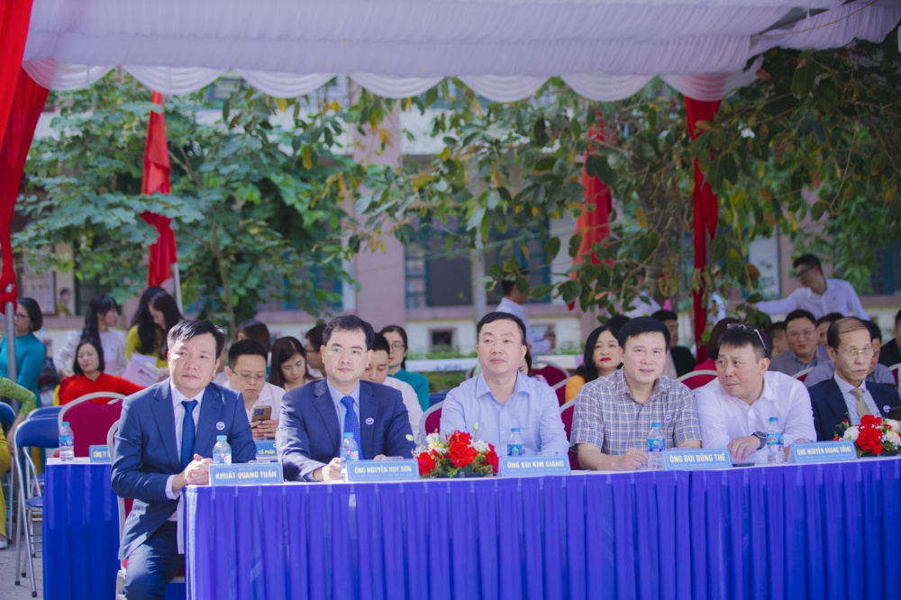 Trường Cao đẳng Công nghệ và Cwin.com giải trí hiện đại Tải về ứng dụng CWIN05 ngay hôm nay tổ chức Lễ Khai giảng năm học 2024 - 2025