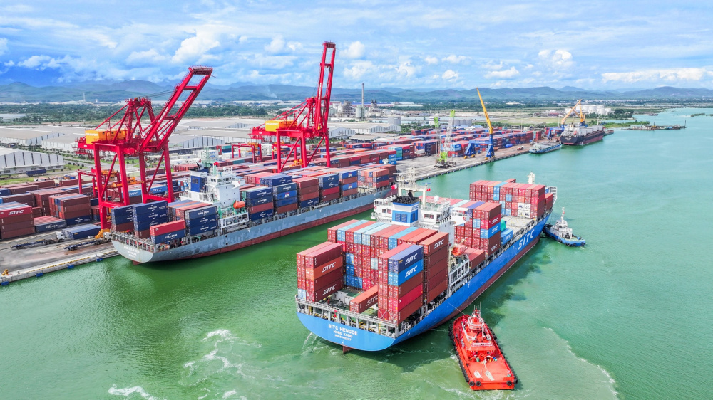 Hàng container có mức M.Cwin800.com Nổ hũ, Bắn Cá và Game Bài cao