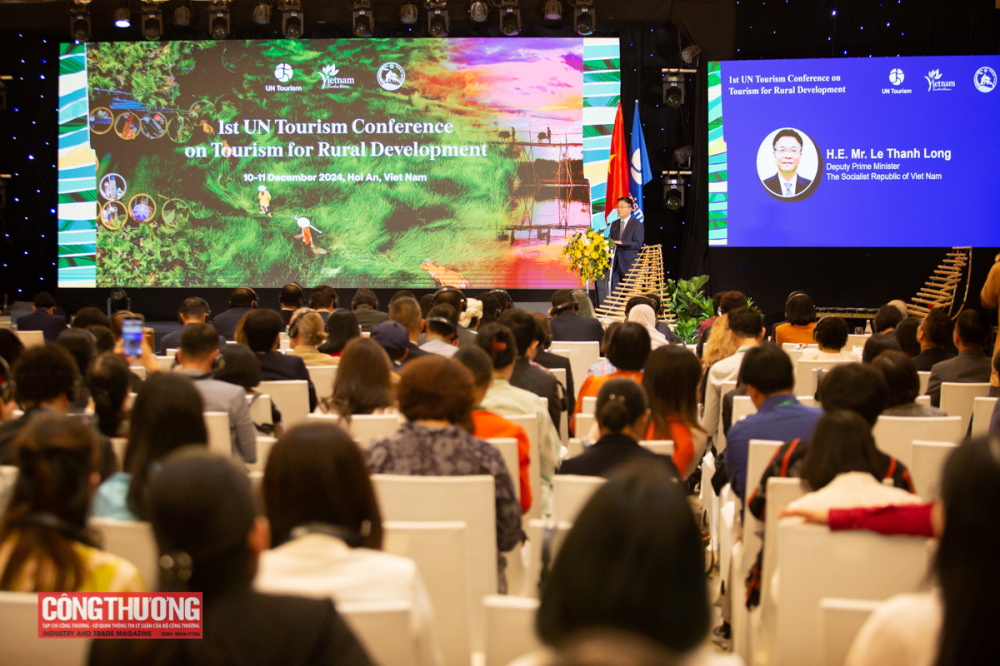 Phó Thủ tướng Cwin com đăng nhập Lê Thành Long phát biểu tại Hội nghị du lịch nông thôn