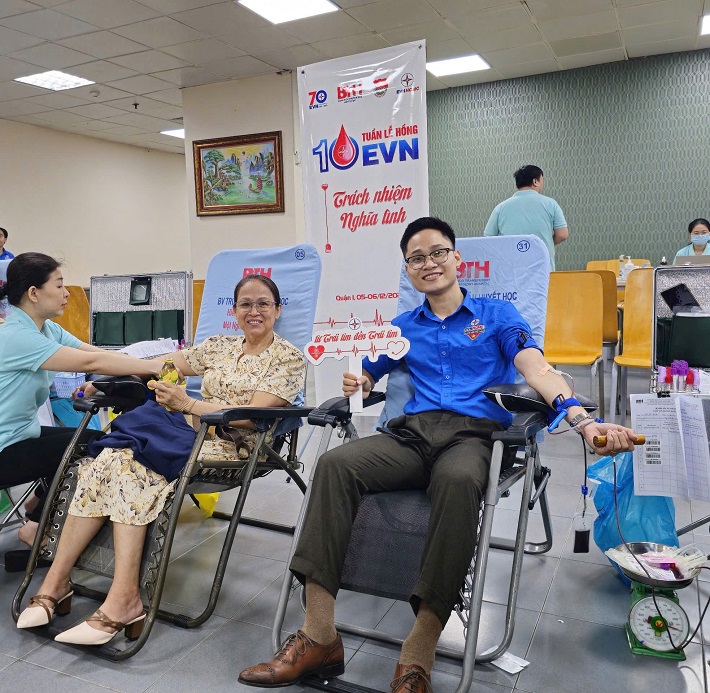 Tuần lễ hồng EVN lần thứ X