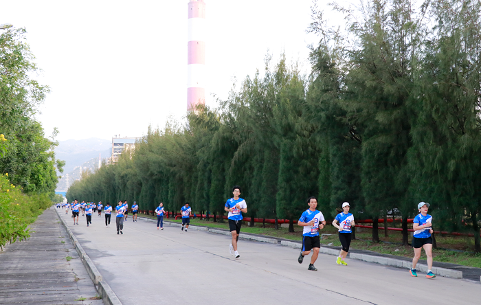 Đường chạy trong khuôn viên Nhà máy Nhiệt điện Vĩnh Tân 2