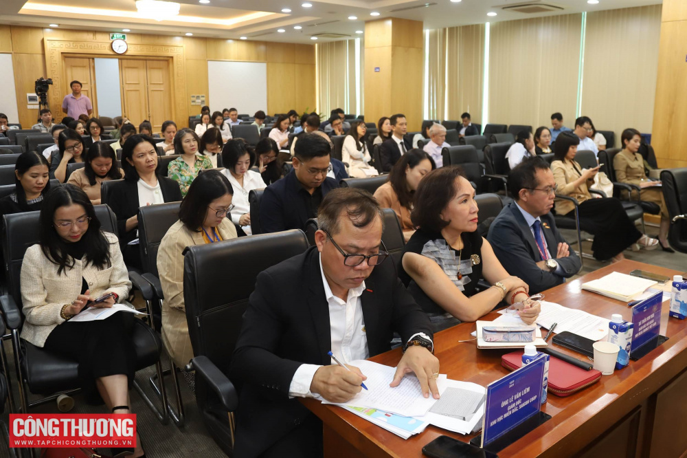 Đẩy mạnh phát triển hệ thống bán lẻ hiện đại nhanh và bền vững