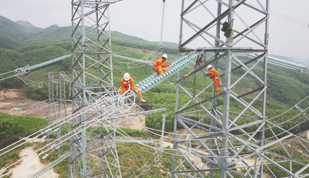 Tình hình cung cấp điện toàn hệ thống trong tuần và trong dịp nghỉ Tết nguyên đán tiếp tục được đảm bảo tốt