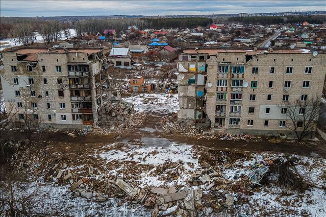  Cảnh tàn phá do xung đột tại Izyum thuộc vùng Kharkiv, Ukraine