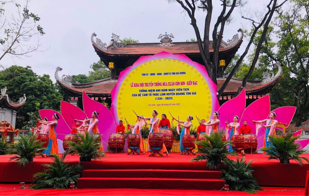 Kiếp Bạc