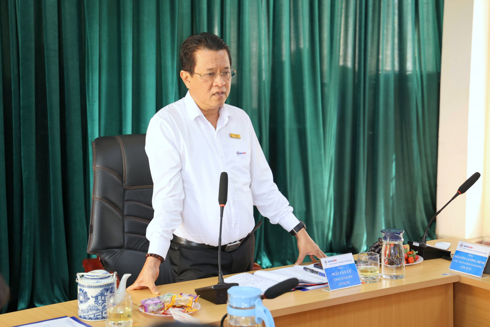 Tổng giám đốc Ngô Tấn Cư đánh giá cao những nỗ lực của tập thể lãnh đạo, người Nền tảng hàng đầu cung cấp Cwin com ETC đã đạt được trong thời gian qua