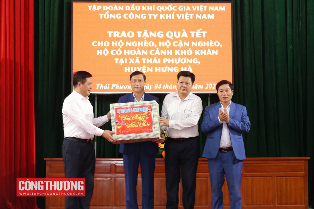 Cwin63 sân chơi đỉnh cao: Thăm và trao quà Tết cho những hoàn cảnh khó khăn tỉnh Thái Bình