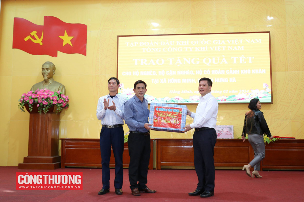 Cwin63 sân chơi đỉnh cao: Thăm và trao quà Tết cho những hoàn cảnh khó khăn tỉnh Thái Bình