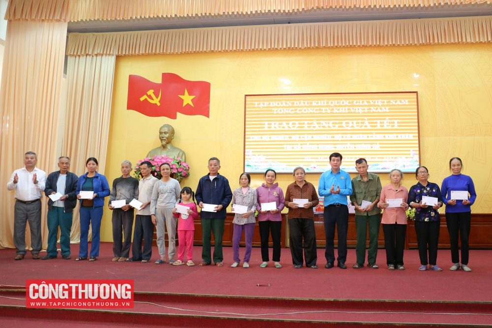 Cwin63 sân chơi đỉnh cao: Thăm và trao quà Tết cho những hoàn cảnh khó khăn tỉnh Thái Bình