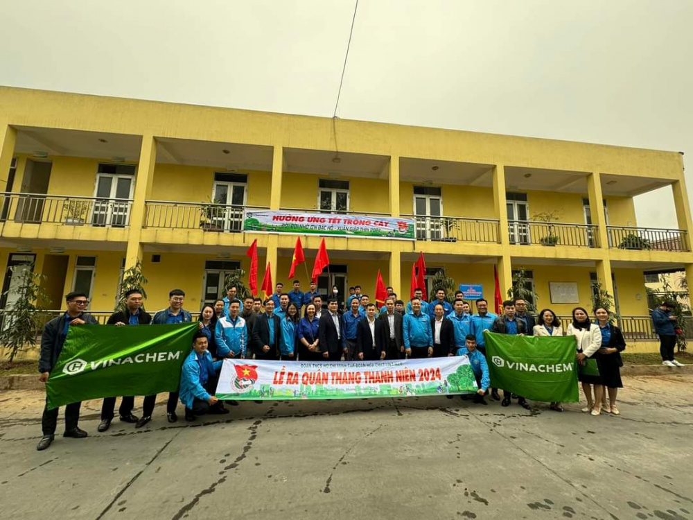 thanh nien vinachem 1