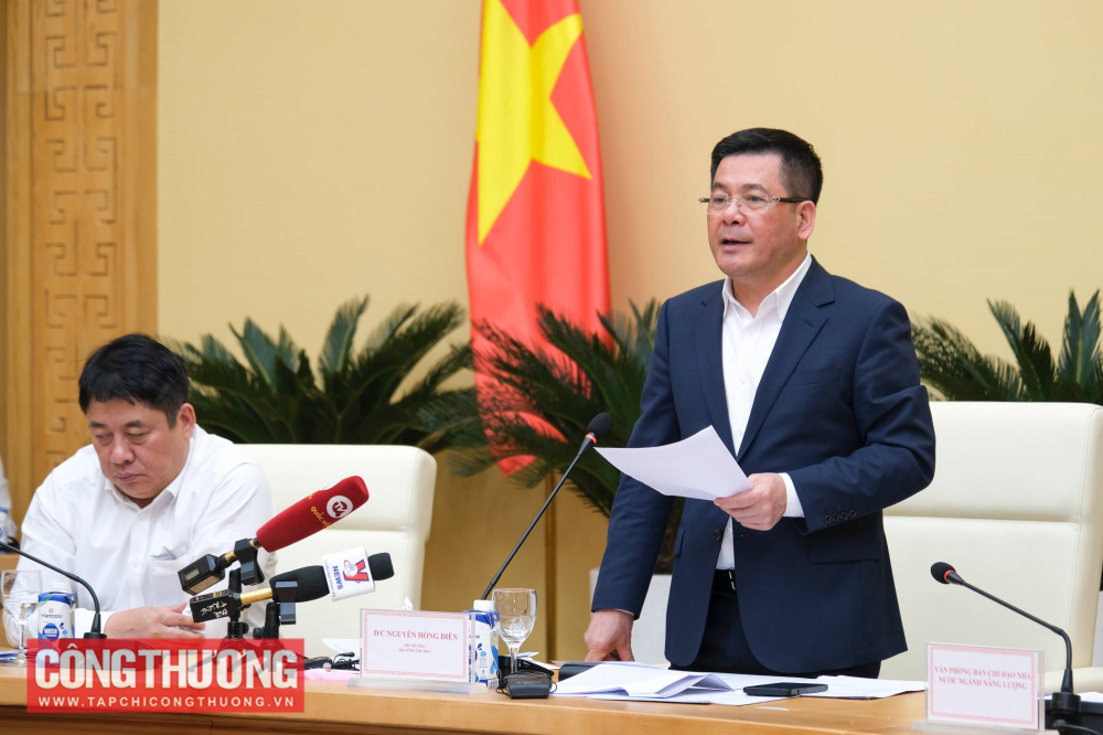 Bộ trưởng Nguyễn Hồng Diên