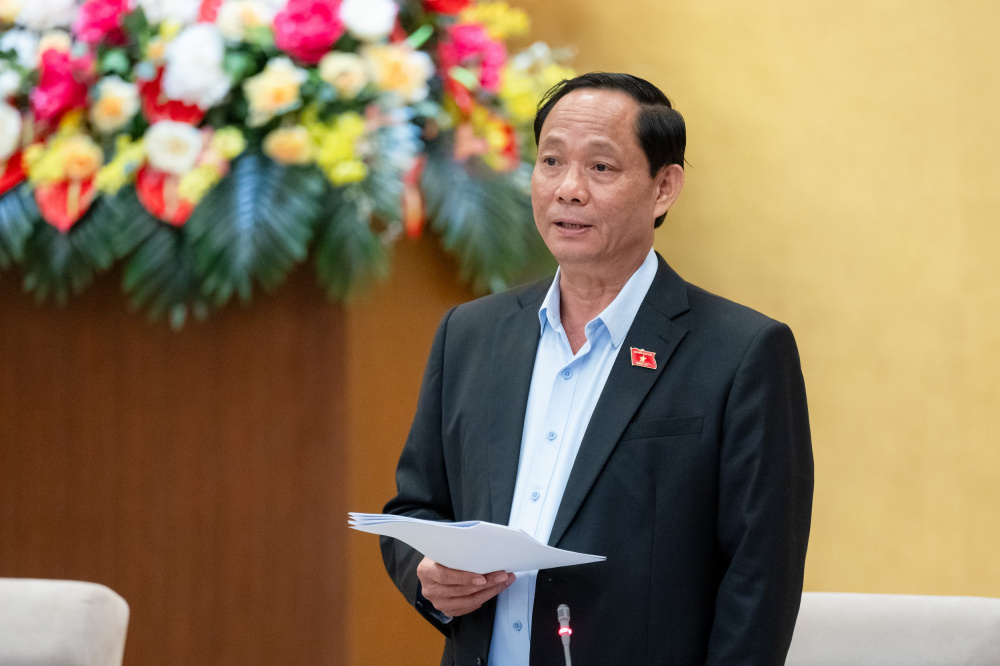 Phó Chủ tịch Quốc hội Trần Quang Phương điều hành nội dung phiên họp