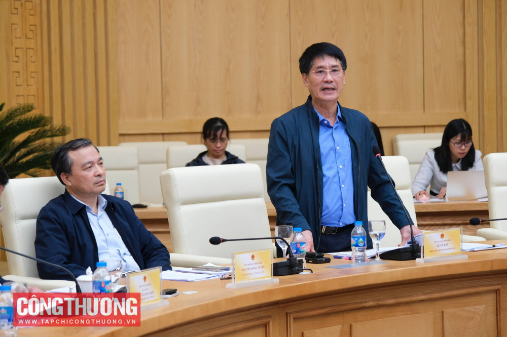 Các đại biểu góp ý cho Dự thảo Luật Điện lực (sửa đổi)