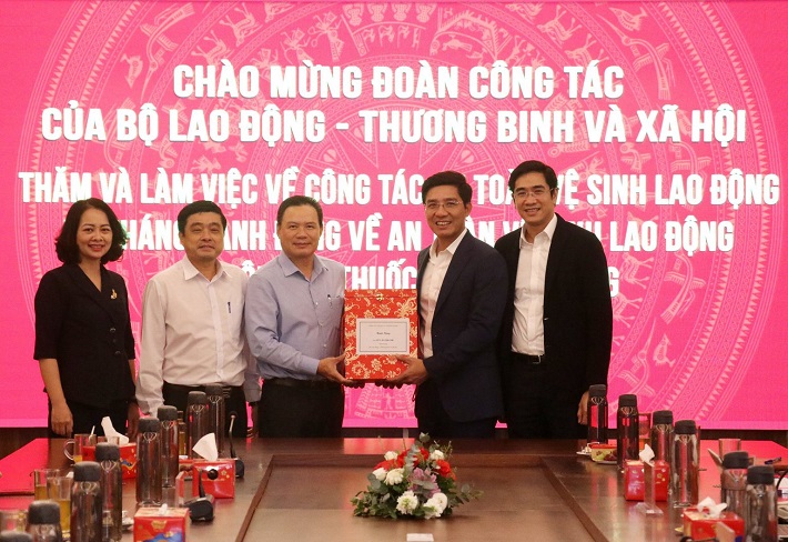 Thuốc lá Thăng Long