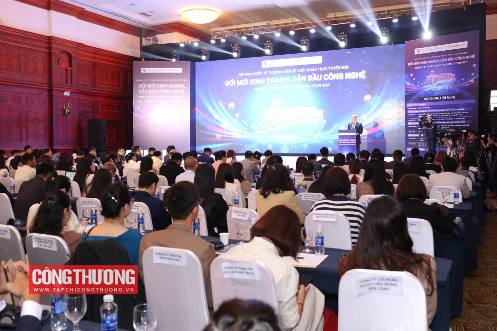 100 Cwincom hiện đang mở tiêu biểu tham gia vào Gian hàng quốc gia Việt Nam