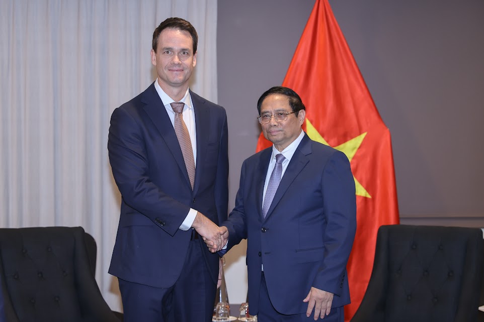 Thủ tướng Phạm Minh Chính tiếp ông Paul Serra, Giám đốc điều hành tập đoàn SunRice của Australia - Ảnh: VGP/Nhật Bắc