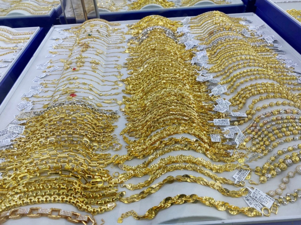Đội Quản lý thị trường số 2 đã lập biên bản tạm giữ toàn bộ Cwin Đăng Ký + 1888k nêu trên và tiếp tục xử lý theo quy định.