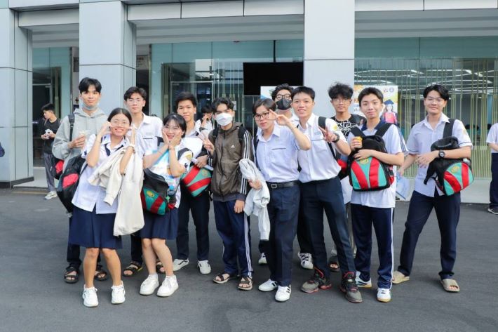Thí sinh thoải mái trước giờ thi đánh giá năng lực