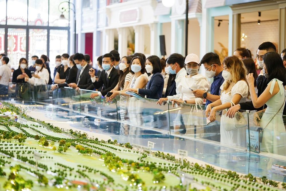 môi giới bất động sản