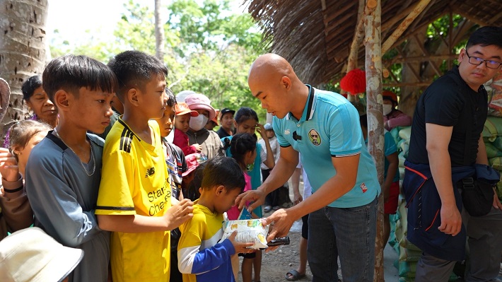 Cú Đấm thép tv