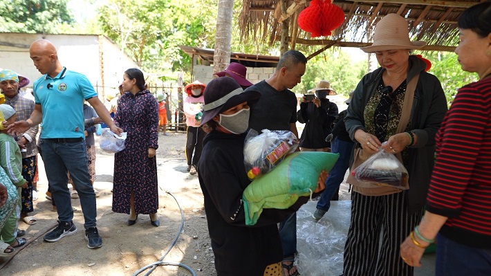 Cú Đấm thép tv
