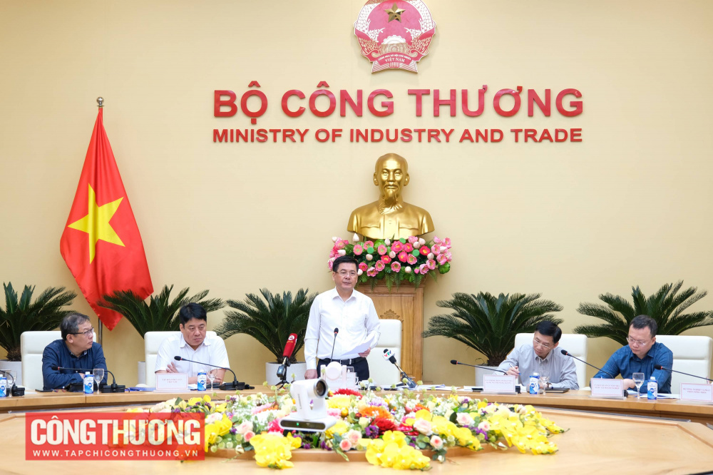 Bộ trưởng Nguyễn Hồng Diên phát biểu kết luận Hội nghị