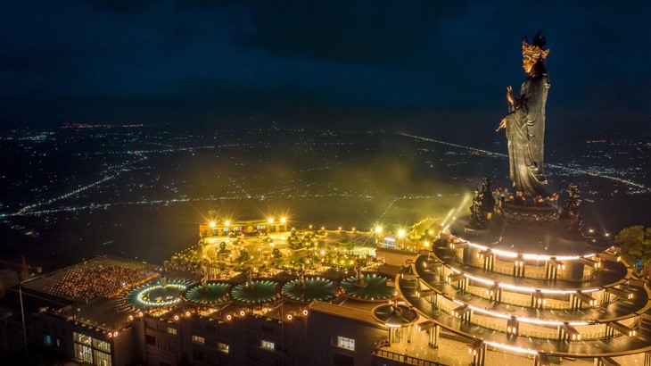 Đại Lễ Phật Đản năm 2024 được tổ chức tại núi Bà Đen là cơ hội các Phật tử và du khách cả nước đến khám phá thế giới Phật giáo huyền bí này.