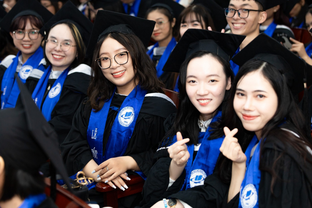Sinh viên Trường Đại học Mở TP. Hồ Chí Minh
