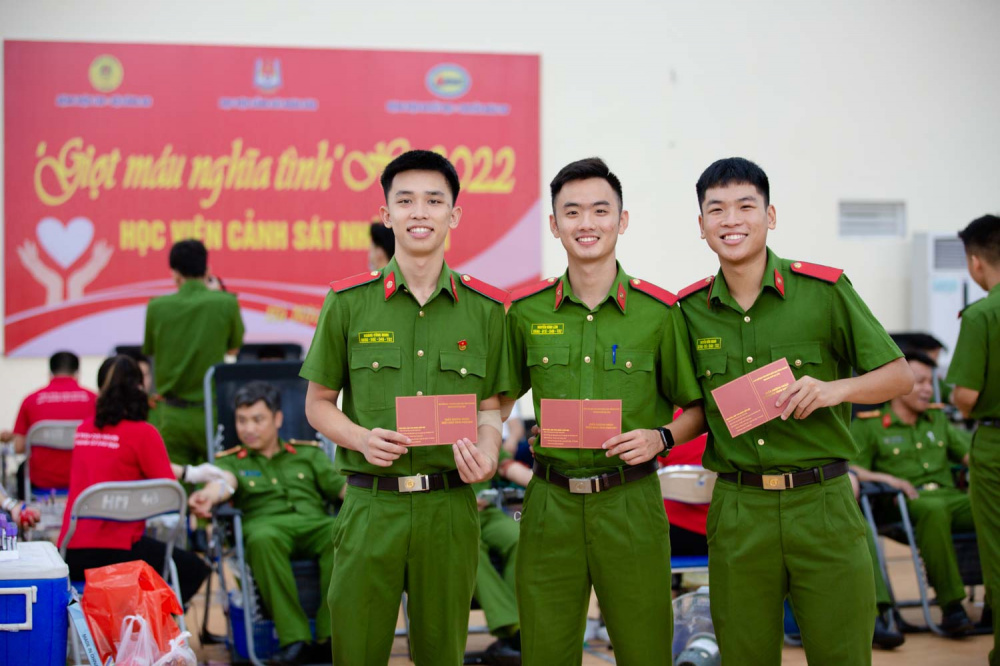 Học viên Học viện Cảnh sát nhân dân