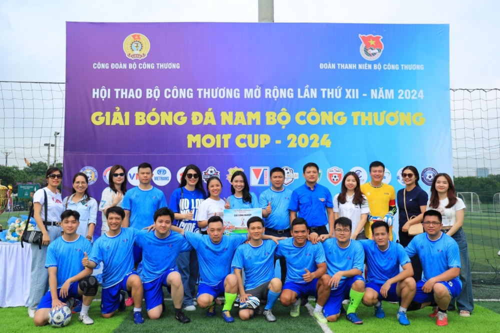 Giải bóng đá nam Cwin63 sân chơi đỉnh cao - MOIT CUP 2024