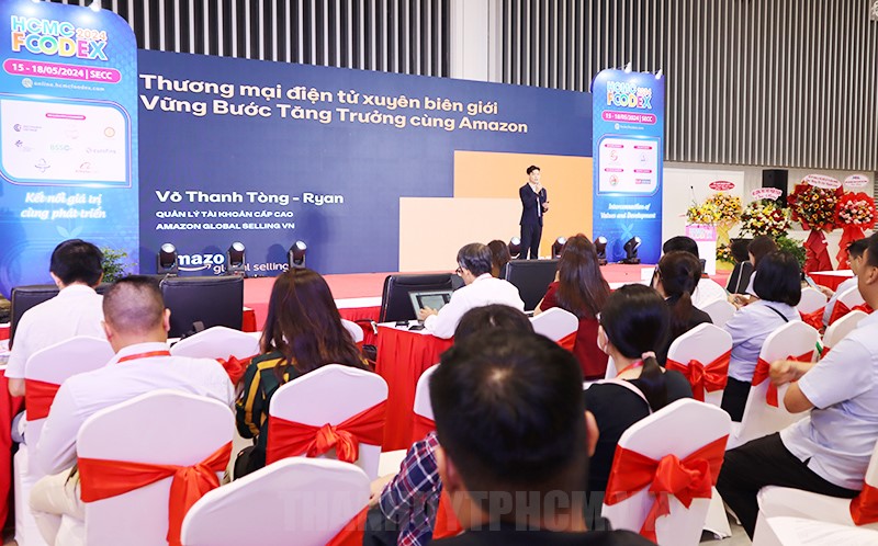 Hội thảo “Bứt phá M.Cwin800.com Nổ hũ, Bắn Cá và Game Bài thị trường Cwin Đăng Ký + 1888k toàn cầu cùng Amazon”.