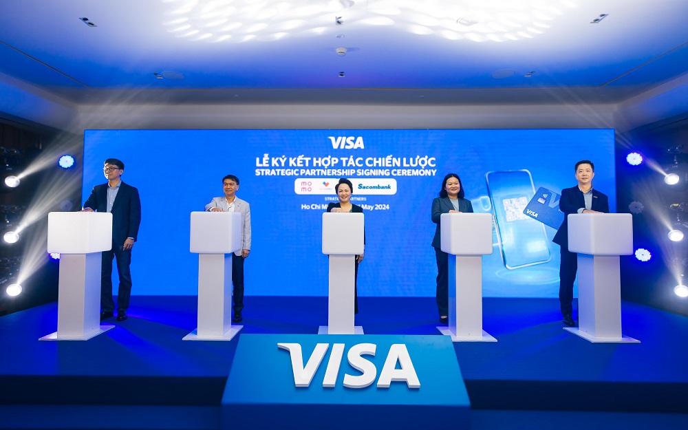  Sacombank, Visa và 3 ví điện tử hàng đầu kết nối thanh toán QR Code
