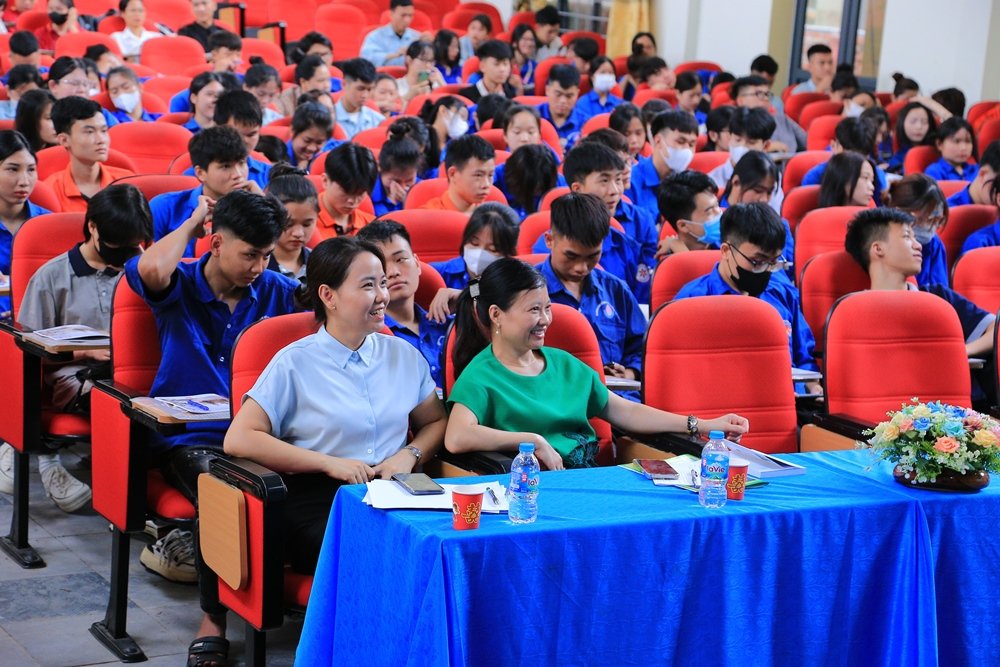 Bắc Giang: Hội nghị tập huấn nâng cao nguồn nhân lực thương mại điện tử