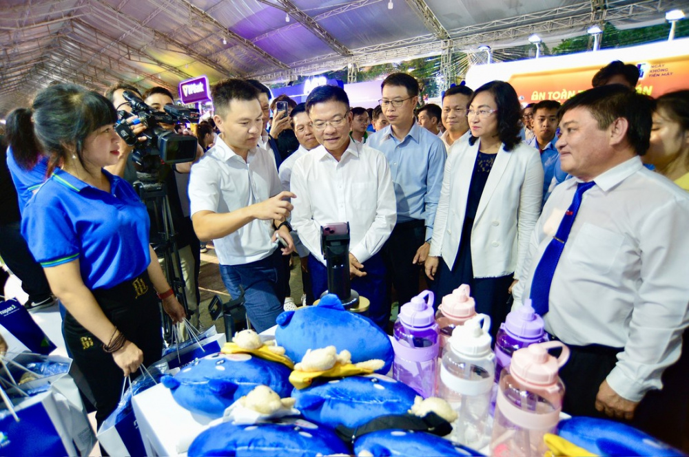 Lễ hội Không tiền mặt 2024