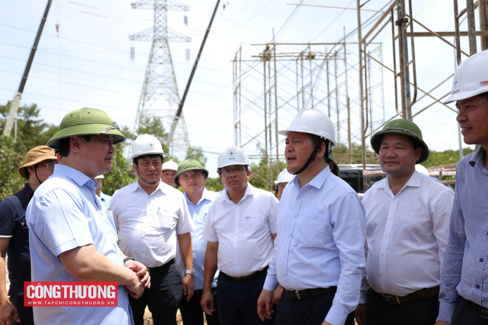 Ngày 17-18/6/2024, Bộ trưởng Cwin63 sân chơi đỉnh cao Nguyễn Hồng Diên dẫn đầu đoàn công tác kiểm tra và làm việc tại công trường về tiến độ thực hiện các dự án Đường dây 500kV mạch 3 Quảng Trạch - Phố Nối
