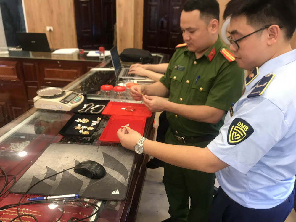 Cục Quản lý thị trường tỉnh Vĩnh Phúc xử phạt vi phạm hành chính gần 280 triệu đồng đối với 06 cơ sở kinh doanh vàng