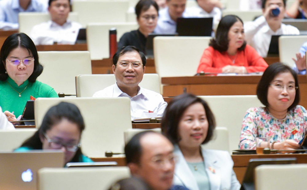 Trả lời chất vấn