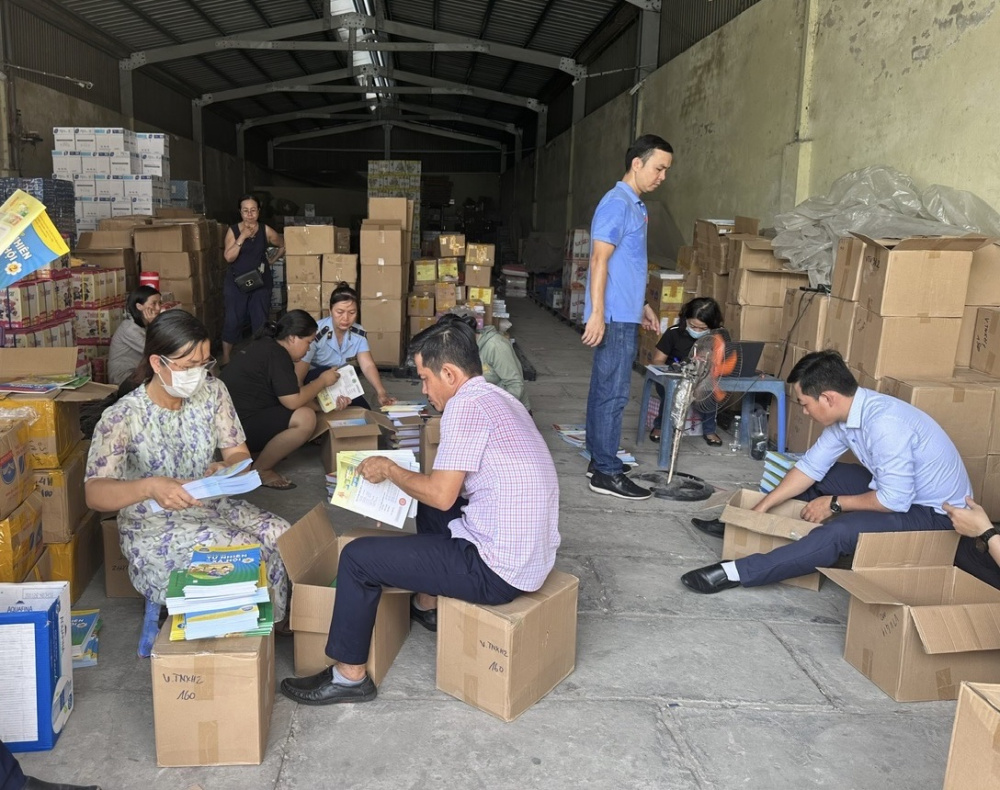 thuc giữ sách giả tại Sóc Trăng