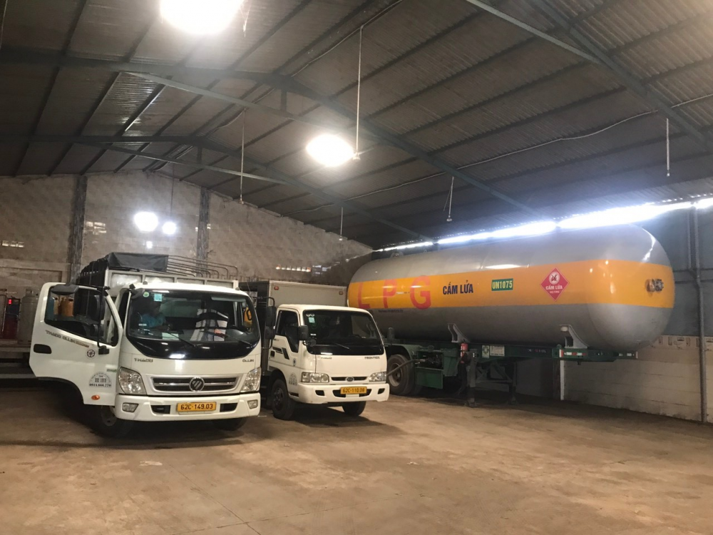 sang chiết gas trái phép
