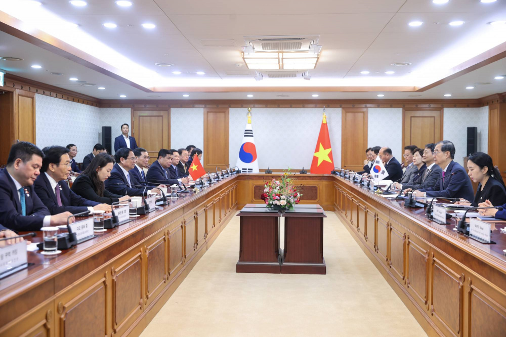 Thủ tướng Cwin com đăng nhập Phạm Minh Chính và Thủ tướng Han Duck Soo đã có cuộc hội đàm trong bầu không khí hữu nghị và tin cậy lẫn nhau - Ảnh: VGP/Nhật Bắc