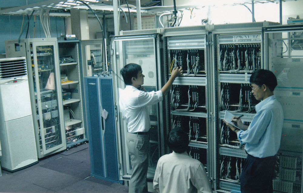 Hệ thống máy chủ tại A0 - Ảnh chụp năm 2008