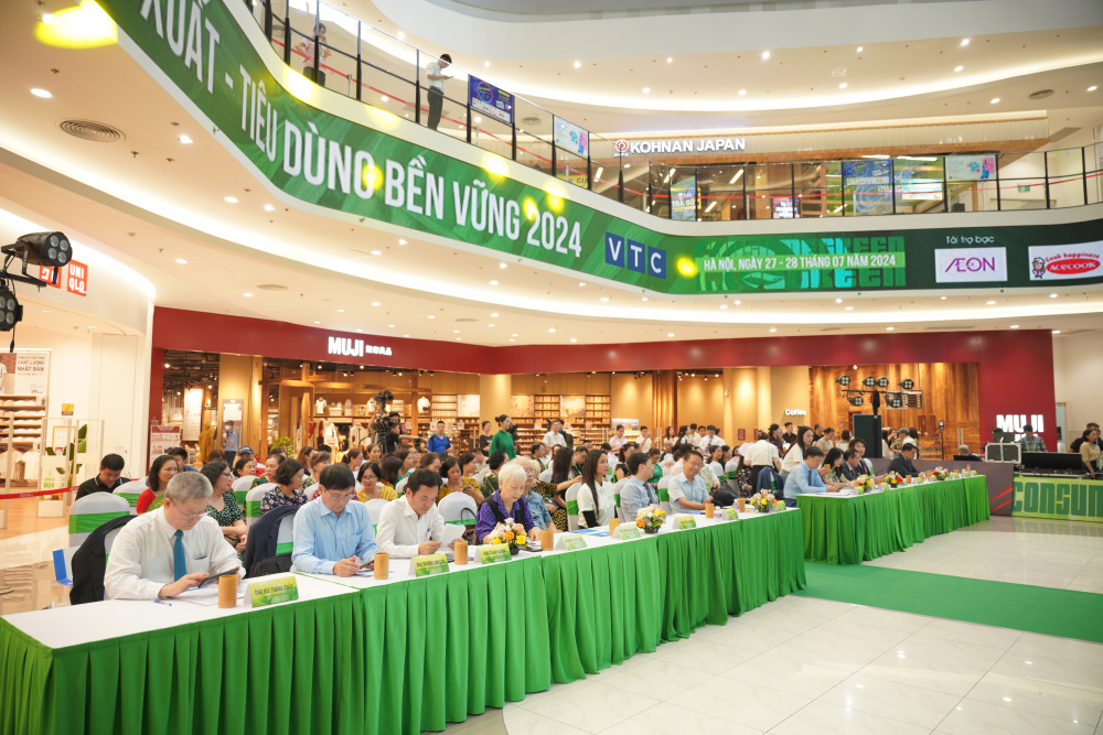 Thúc đẩy Nền tảng hàng đầu cung cấp Cwin com, M.Cwin800.com thể thao, casino live, bắn cá và slot nổ hũ bền vững