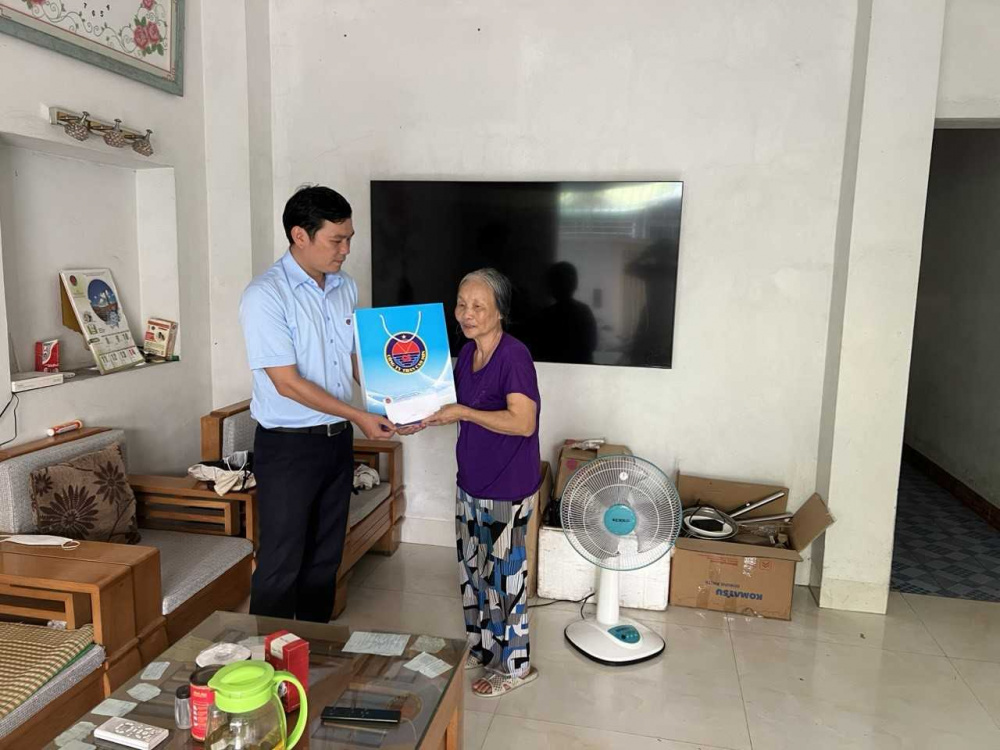 Description: Các đơn vị tổ chức các hoạt động tri ân nhân kỷ niệm 77 năm ngày Thương binh - Liệt sỹ  27/7 (1947-2024)