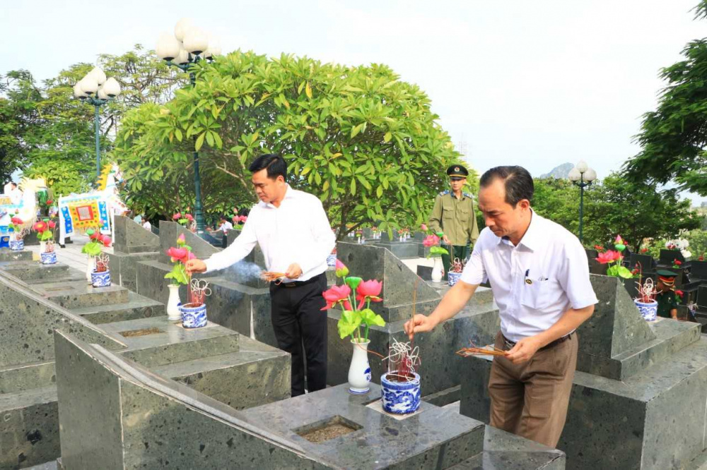 Description: Các đơn vị tổ chức các hoạt động tri ân nhân kỷ niệm 77 năm ngày Thương binh - Liệt sỹ  27/7 (1947-2024)